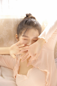 《隔壁女邻居3》电影